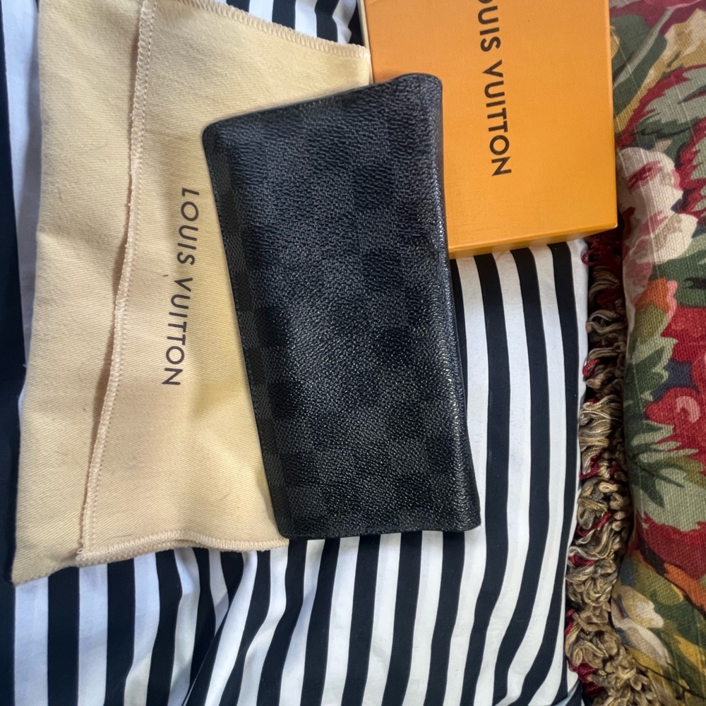 Louis Vuitton Brazza Wallet Damier Graphite Canvas